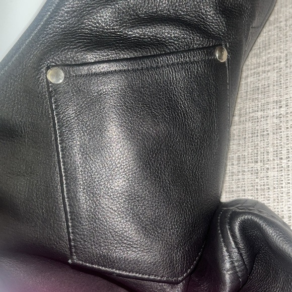 Control Wear - Picture 3 of 14